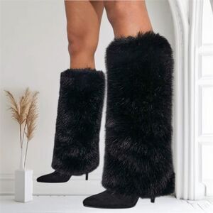 Shein Vampy Bratty Ultra Wide Futuristic Fuzzy Furry High heel Boots US 8